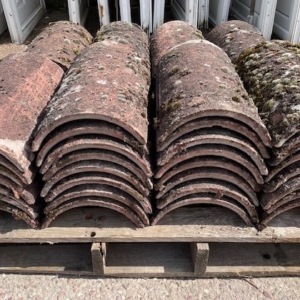 Reclaimed half round Ridge Tile Concrete (Red)