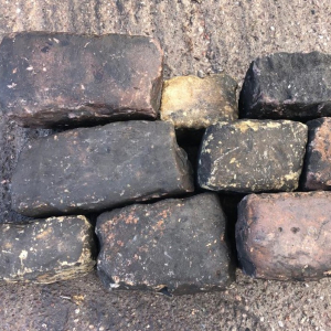 Reclaimed Random Stone Setts (Etruria) - Bulk Bag