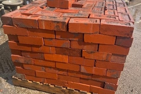 Reclaimed Bricks vs New Bricks